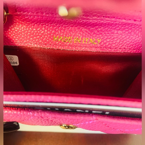 💕Chanel bright pink Mini Quilted Bag with Gold Chain - Picture 3 of 10